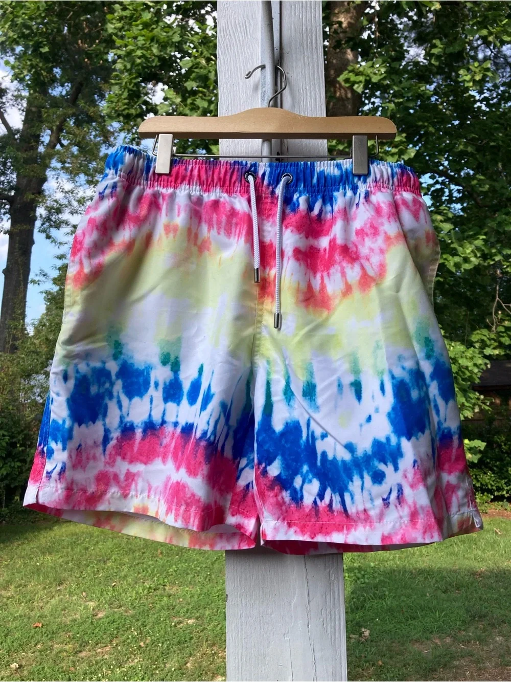 Franks Australia Like New Tie-Dye Multicolor Men's Swim/Beach/Retro VIbe Shorts